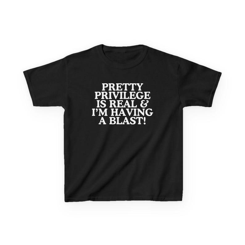 Pretty Privilege Baby Tee: Funny Y2K Slogan Crop Tee, 2000s Fashion image 8
