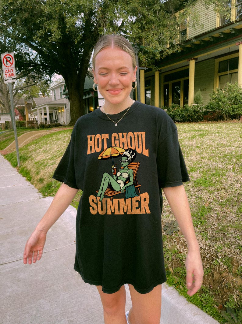 Hot Ghoul Summer T-Shirt: Beach Goth Spooky Season Tee Black