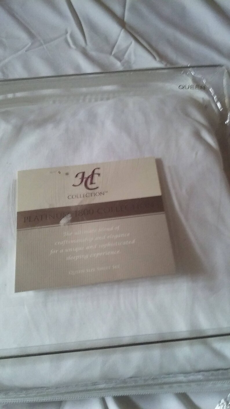 Hurd Rose Queen Size Sheet Set
