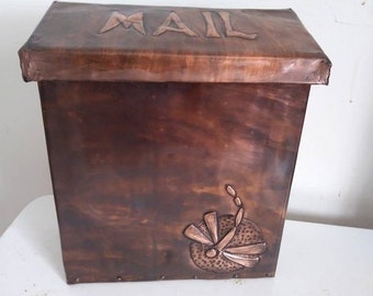 Simple Dragonfly Mailbox