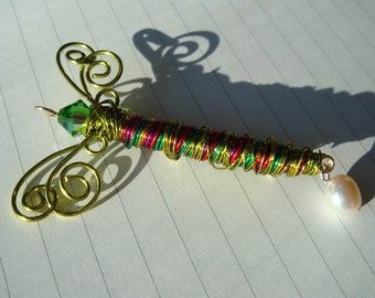 MINI-PIN Green Dragonfly..#750 Handmade..Pretty!....All ready to fly away!