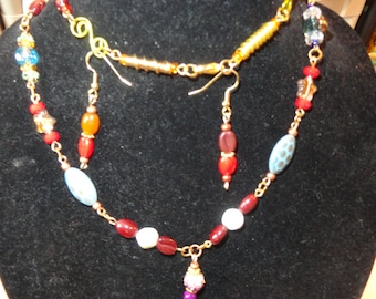 Czech Beaded Necklace with Earrings -Pretty!