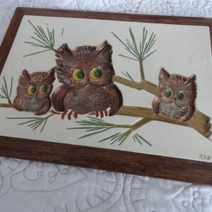 Three Owls Ceramic Picture/ Framed/Size 8.5x11.5/Hand Painted...Wall Art/Home Decor Bild 3