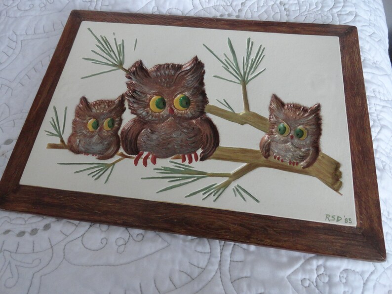 Three Owls Ceramic Picture/ Framed/Size 8.5x11.5/Hand Painted...Wall Art/Home Decor Bild 3