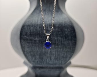Royal Blue Crystal Pendant Necklace – Silver Tone Minimalist Sapphire Look Jewelry Gift for Mom