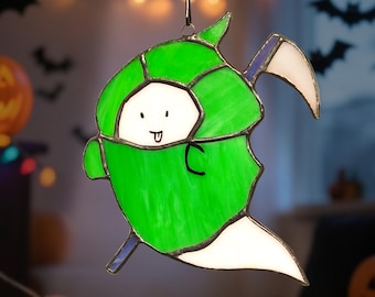 Cute Green Ghost Suncatcher – Funny Halloween Stained Glass Ghost with Scythe – Spooky Window Decor, Trick or Treat Gift