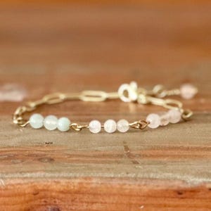 Bracelet en cristal pour une grossesse en bonne santé, cadeau pour une future maman, quartz rose, aigue-marine, pierre de lune, chaîne de trombone en or, support de FIV