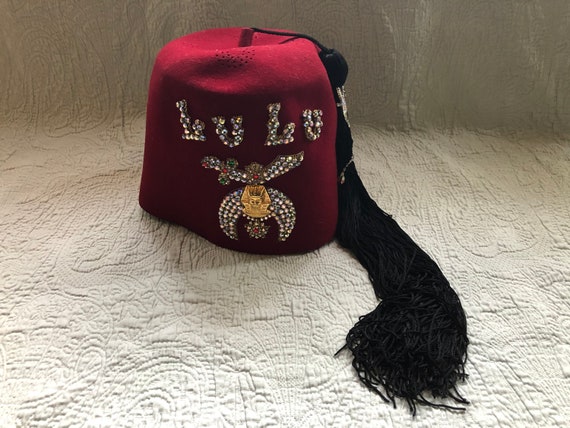 Vintage Shriners Burgundy Wool Fez "LuLu" With Au… - image 1