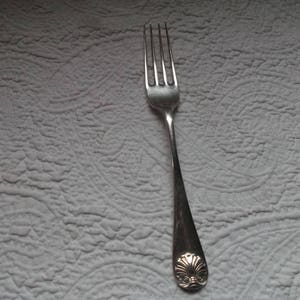 Vintage Stieff Williamsburg Restoration Sterling Silver Shell Pattern Dinner Fork