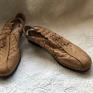 Gently Used Eric Michael "Tulsa" Sling Back Tan Leather Upper Shoes Size 39