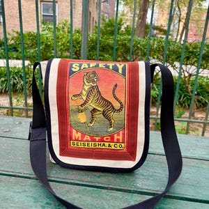 Vintage Japanische Tiger Canvas Umhängetasche: Streichholzbrief-Kuriertasche