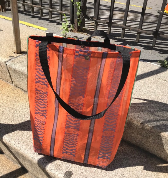 Souvenir Mesh Beach Tote