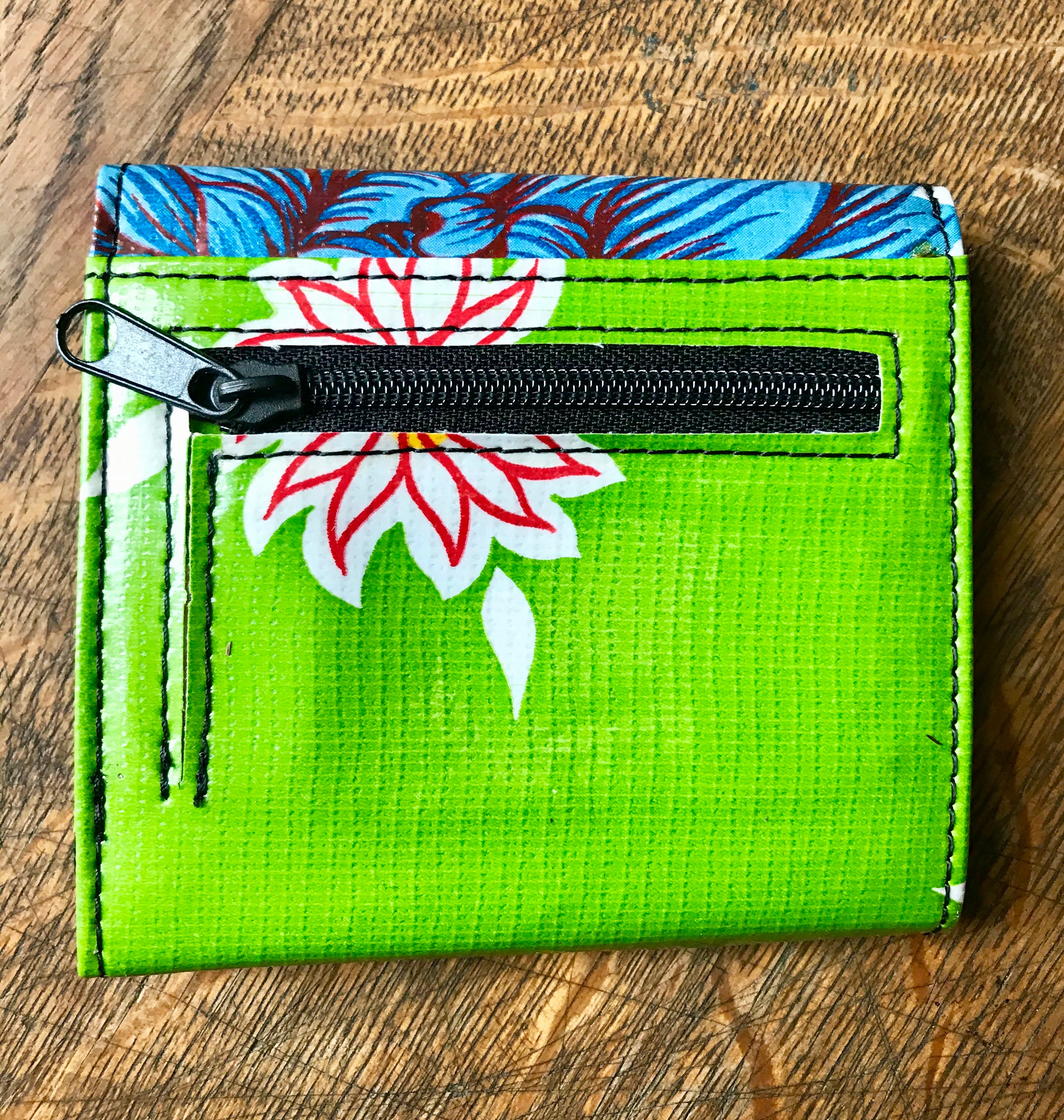 Love Shine Green Floral Oil Cloth Wallet, Women's Billfold French Purse