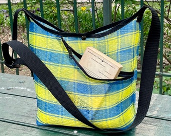 Blue Yellow Plaid Woven Mesh Mercado Bag w/ Zipper Pocket, Mexican Mesh Crossbody Market Bag