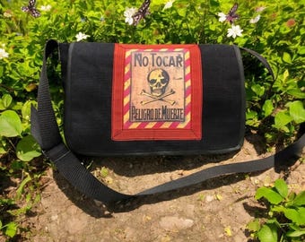 No Tocar Skull Canvas Courier Bag: Danger Crossbody Messenger Bag