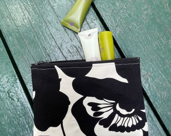 7" Zippered Black and White Cotton Floral Print Cosmetic Bag, I phone case, Make Up Bag, Coin Bag