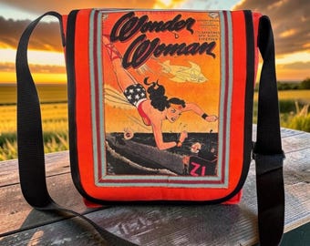Vintage Wonder Woman Comic Canvas Messenger Bag
