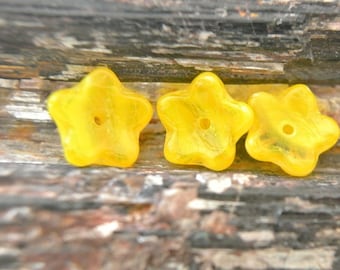 20 Glasblumen Perlen, tschechisch, gelb NEU, 10mm
