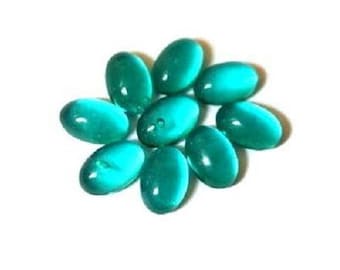 Lot De 12 Cabochons Anciens En Verre De Bohême - Ovales 18x13mm Vert Émeraude - Fond Plat - Neufs (France)
