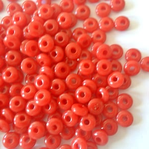 40 VINTAGE glass beads,  red shade 6mm, large hole