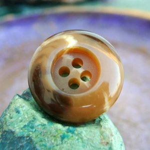 6 Antique vintage plastic buttons brown with trim 34mm, 10mm height