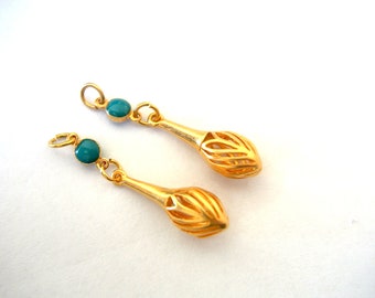 BEADS, dangling handmade artisian beads 35mm length made of gold plated vintage beads