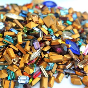 100 stuks Swarovski vintage cabochons in verschillende maten en kleuren voor kunstnijverheid en het maken van sieraden