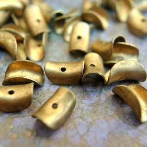10 Vintage metal beads,bronze color, unique, 11mmx4mm beads