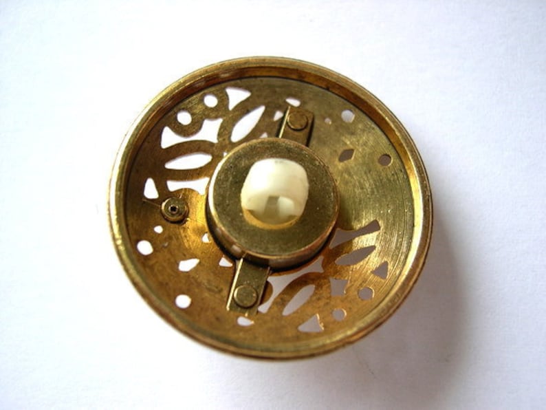 Vintageknappar i plast, bronsfärg med vit kant i mitten, 28 mm, 6 st bild 2