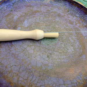 Wooden needle felting holder natural color WITH ONE NEEDLE
