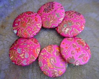 6 Buttons, covered buttons made of vintage fabric, cloth buttons, fabric buttons handmade