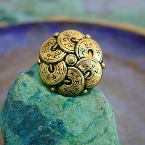 6 Antique vintage metal flower buttons gold color with black -choose size
