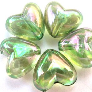 25 Vintage beads heart shape lucite plastic translucent green 10mm image 2