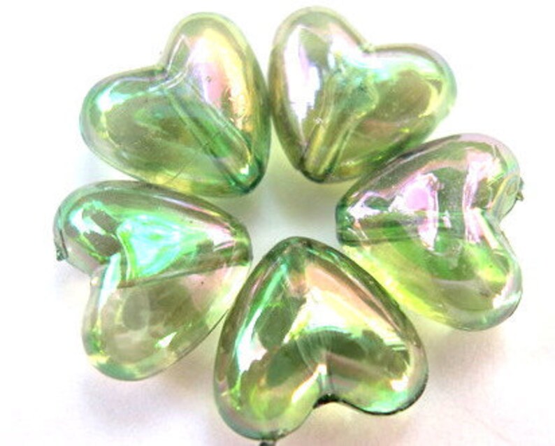25 Vintage beads heart shape lucite plastic translucent green 10mm image 2