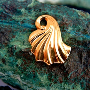 Vintage metal dangling beads jewelry finding 24mmx23mm, gold plated, can be pendant