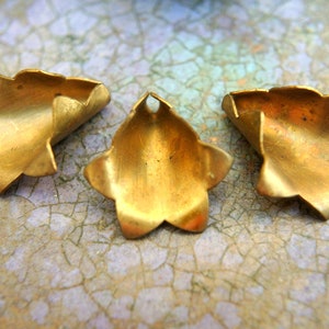 6 Vintage metal beads,bronze color, unique, 23mmx20mm
