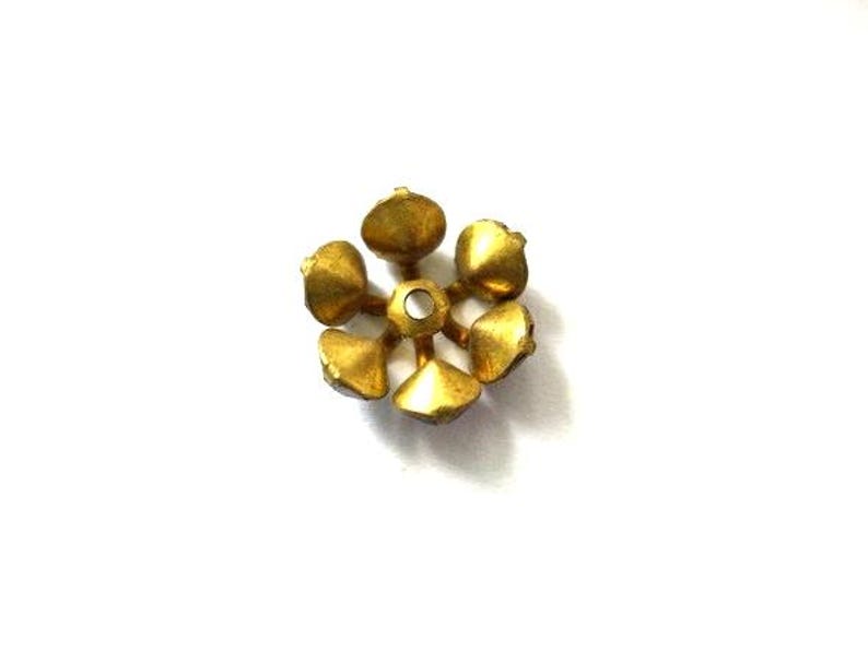 2 SWAROVSKI beads, vintage, flower shape brass setting with 6 green crystals image 3
