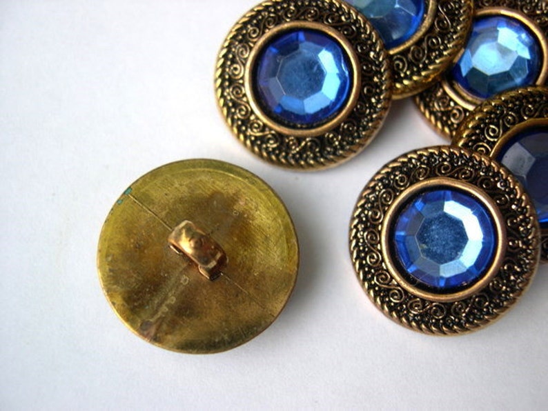 6 Vintage buttons, plastic, button jewel with blue rhinestone 21mm image 2