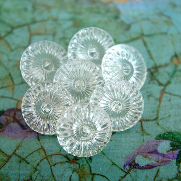 10 Buttons, antique vintage clear glass crystal buttons ,rays pattern, 14mm,for  button jewelry Shank button