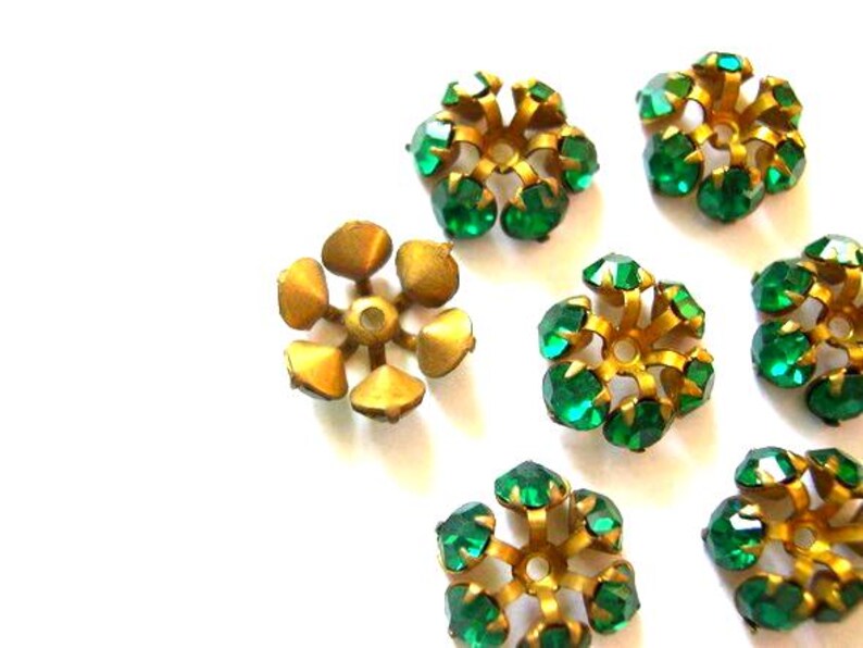 2 SWAROVSKI beads, vintage, flower shape brass setting with 6 green crystals image 2