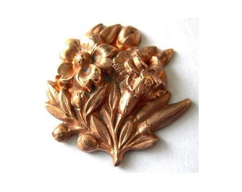 VINTAGE metal stamping flowers copper metal findings
