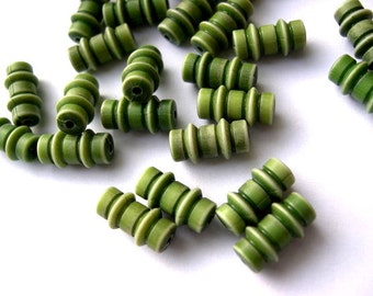 25 Vintage beads, lucite olive green plastic 15mmX8mm