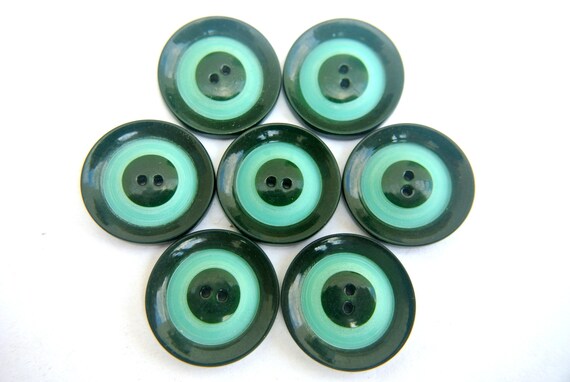 plastic 6 Buttons circles pattern vintage 15mm plastic 6 Buttons circles pattern vintage 15mm