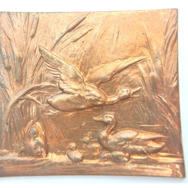 Vintage copper metal stamping, birds picture 38mmx35mm, RARE