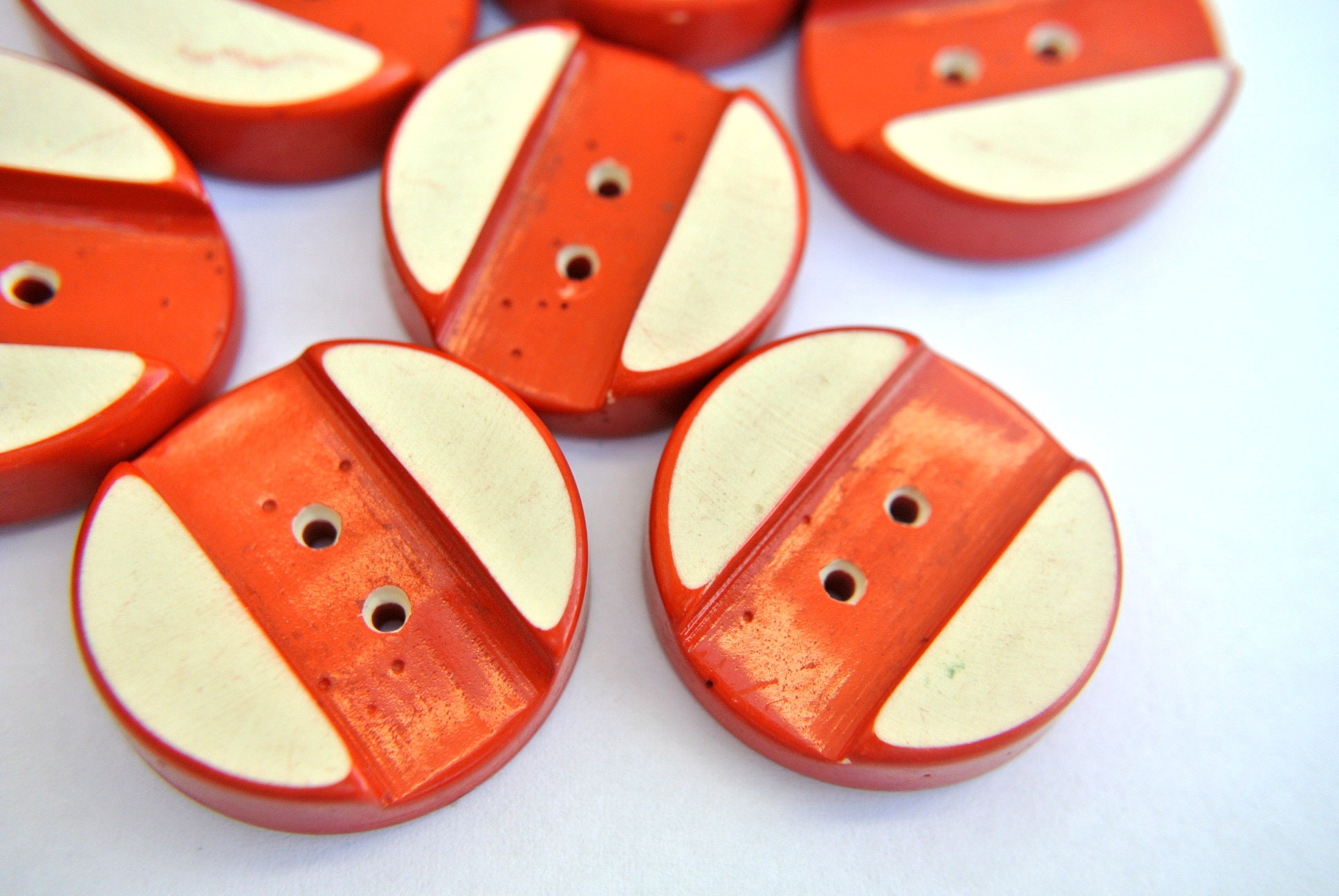 6 Vintage plastic buttons artistic buttons red and Etsy