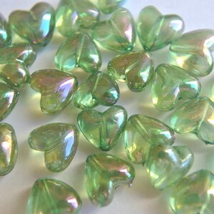 25 Vintage beads heart shape lucite plastic translucent green 10mm image 3