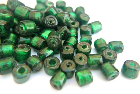 Lot De 95 Perles Vintage En Verre Vert Mat Triangle - Occasion - Pour Création Bijoux
