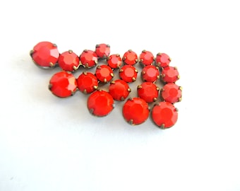 Swarovski elements antique vintage 2pcs Swarovski jewelry findings red crystals