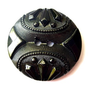 6 Vintage plastic button black etched unique design xl 38mm