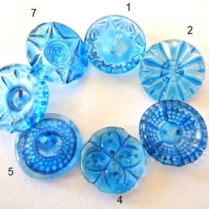 6 botões de vidro checos vintage pintados à mão em azul - escolha o design